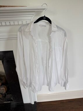 Olivaceous white button down